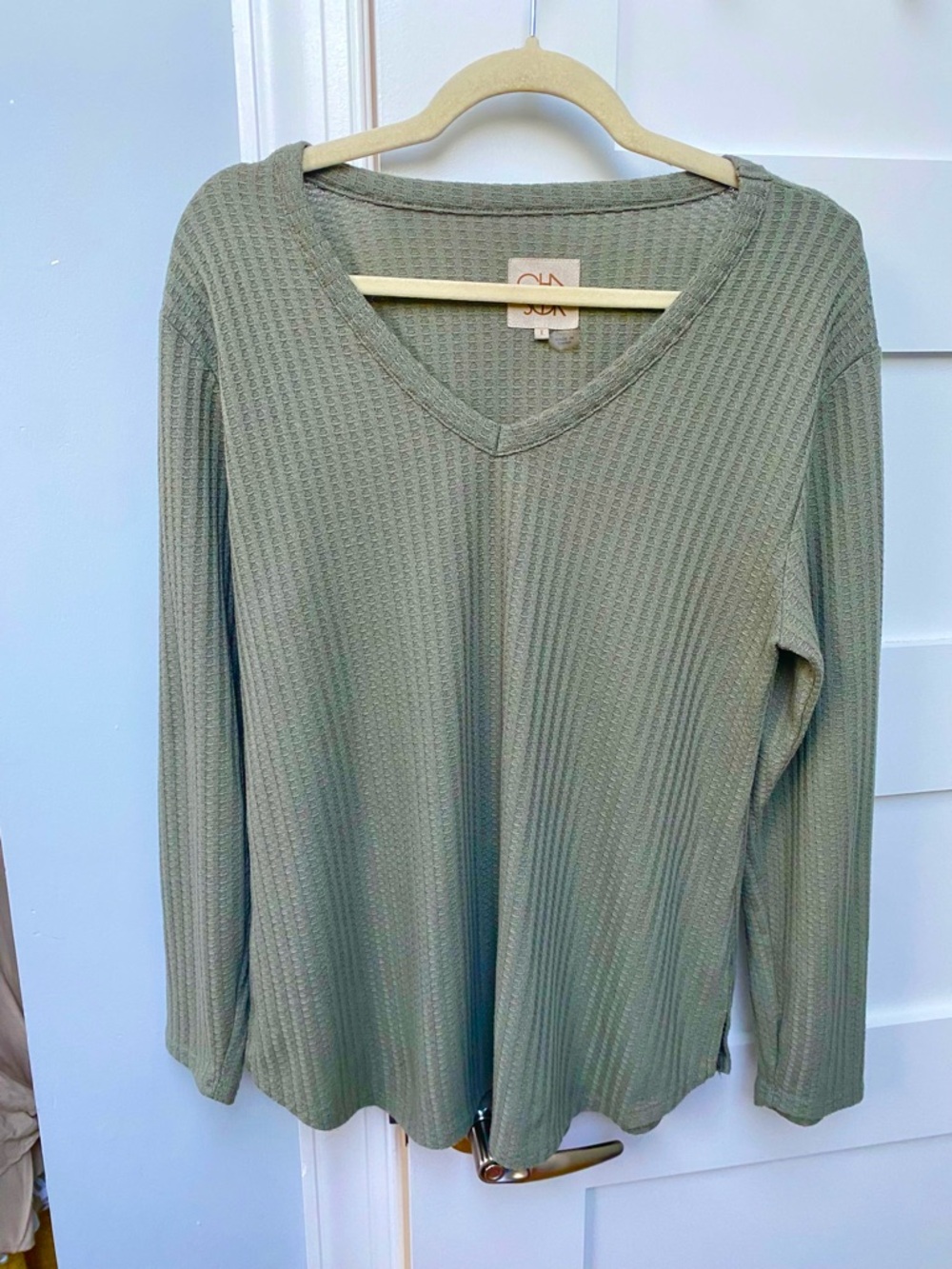 Chaser Sage Green Waffle knit lightweight blouse